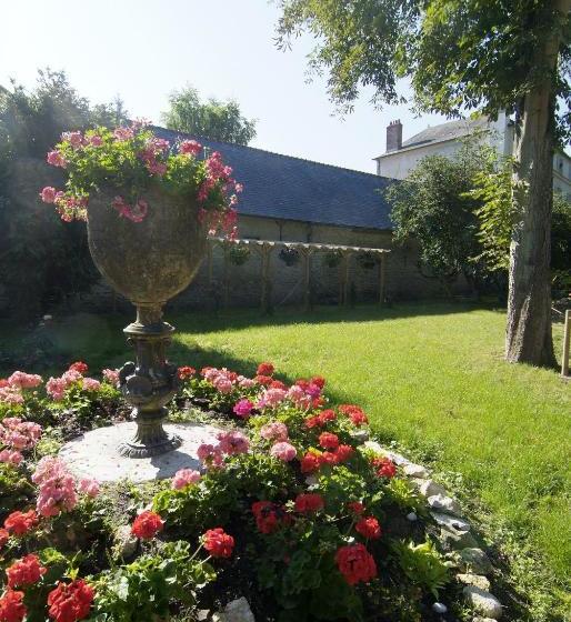 Отель Hôtellerie Nouvelle De Villemartin