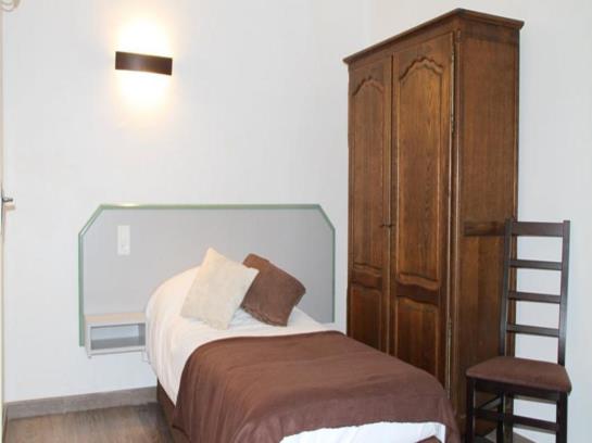 호텔 Logis Hostellerie Des Monts Jura