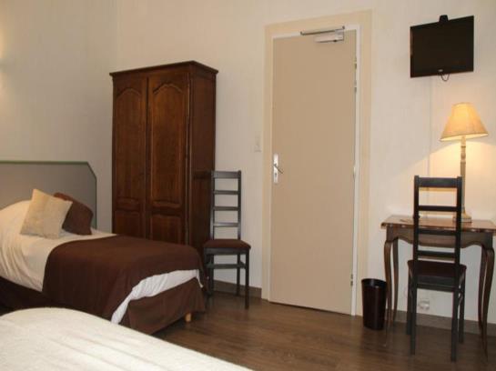 호텔 Logis Hostellerie Des Monts Jura