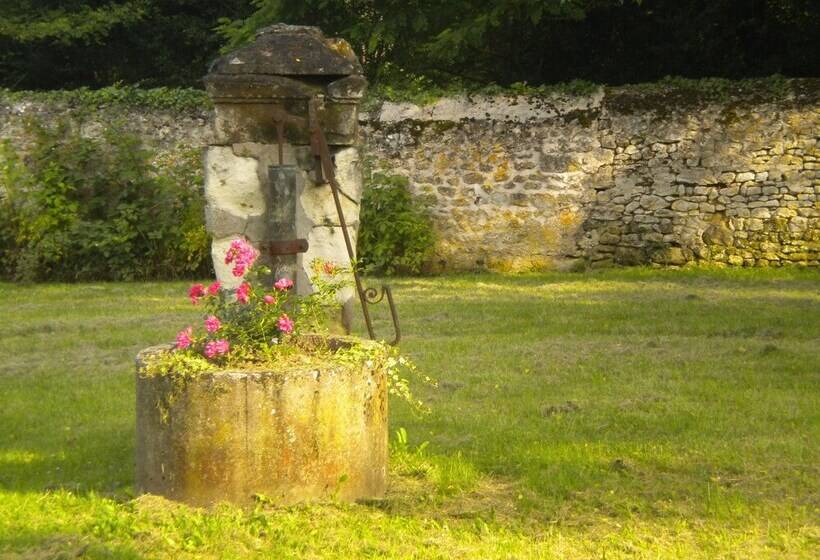 Отель Hostellerie Le Clos Du Cher