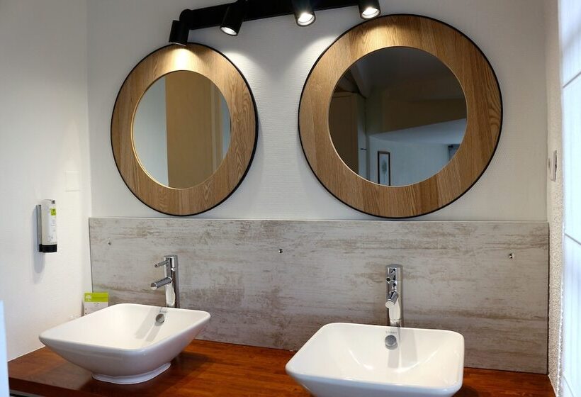 호텔 Hôtel De Vacances De La Vignasse