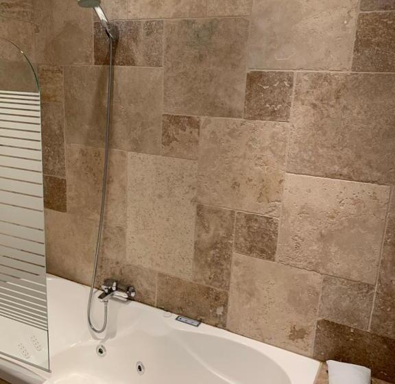 Отель Hôtellerie Nouvelle De Villemartin