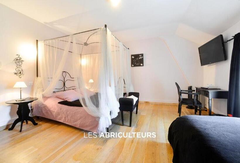 Отель Hôtellerie Nouvelle De Villemartin