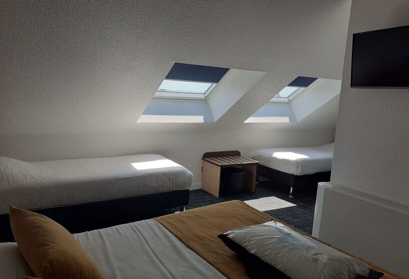 בית מלון כפרי Kyriad Niort Espace Mendesfrance