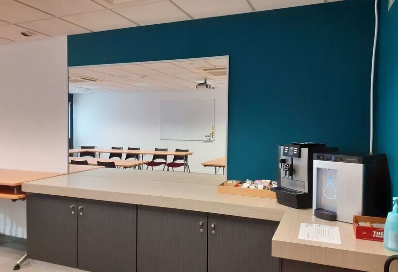 בית מלון כפרי Kyriad Niort Espace Mendesfrance