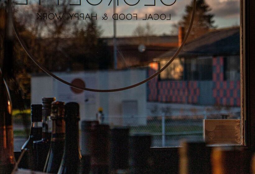 Отель Kyriad Nuits Saint Georges