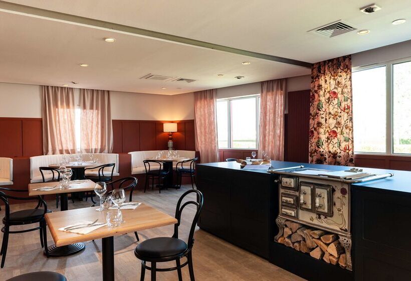 Отель Kyriad Nuits Saint Georges