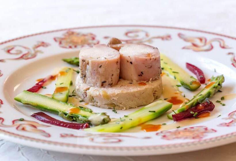 فندق L Auberge Du Port Des Roches