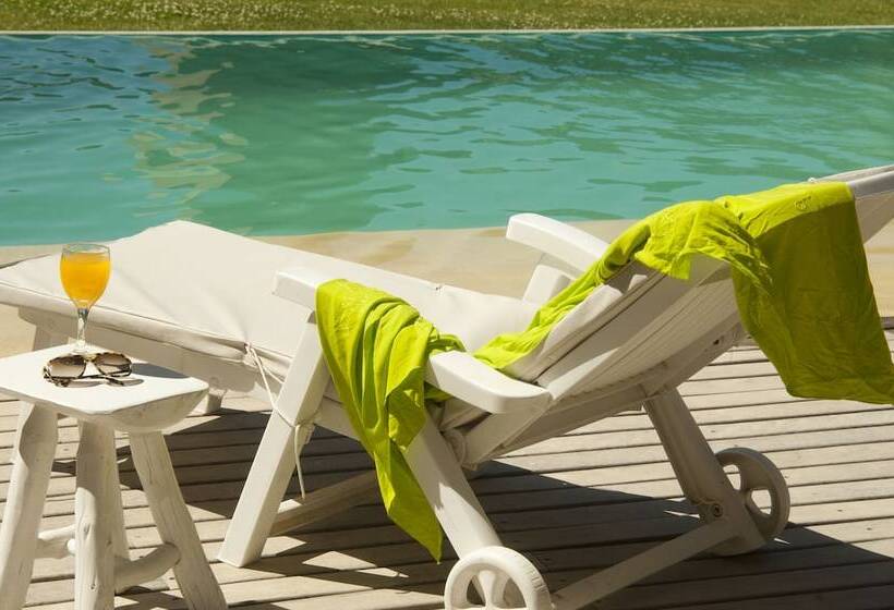 هتل La Posada De Madryn