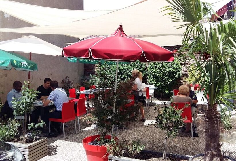 בית מלון כפרי La Poularde