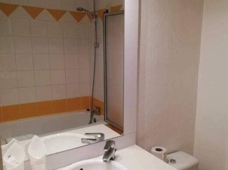 בית מלון כפרי La Poularde