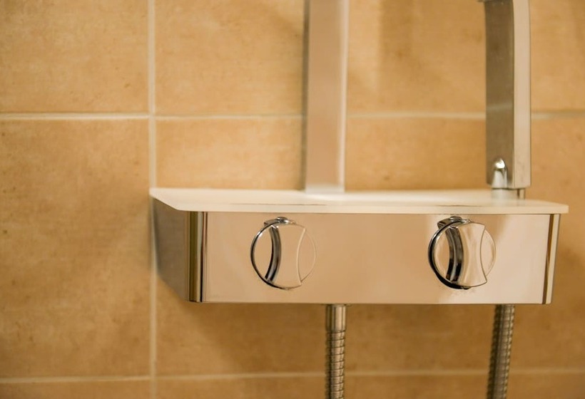 فندق Logis Hôtel Restaurant Résidence