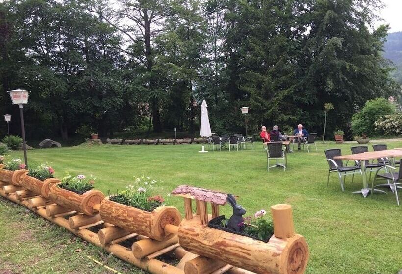 Le Chalet   Hotel Restaurant