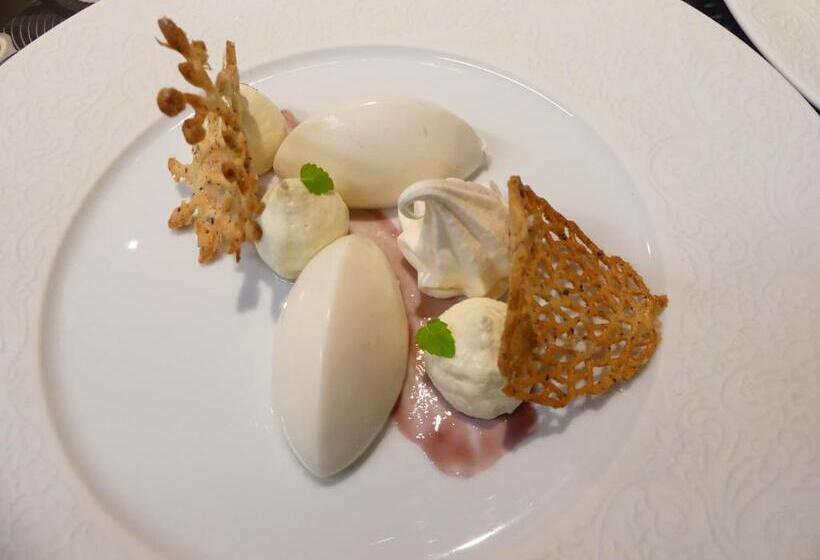 酒店 Le Chapeau Rouge