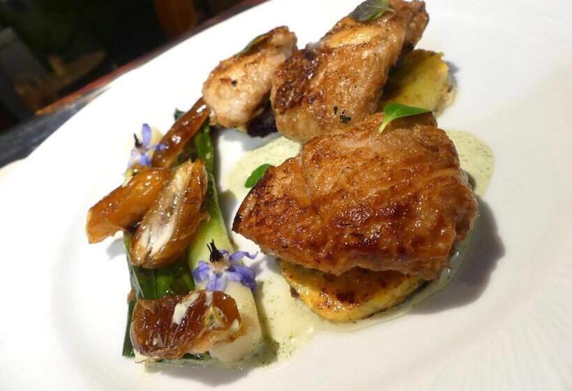 酒店 Le Chapeau Rouge