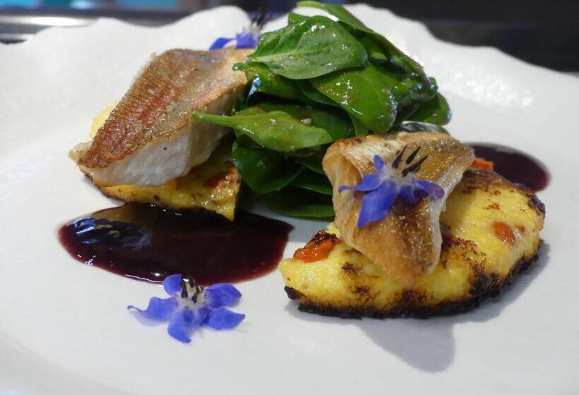 酒店 Le Chapeau Rouge