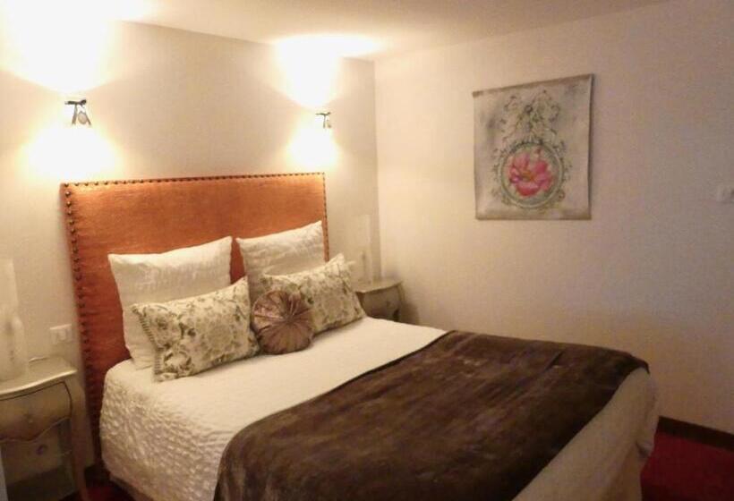 酒店 Le Chapeau Rouge