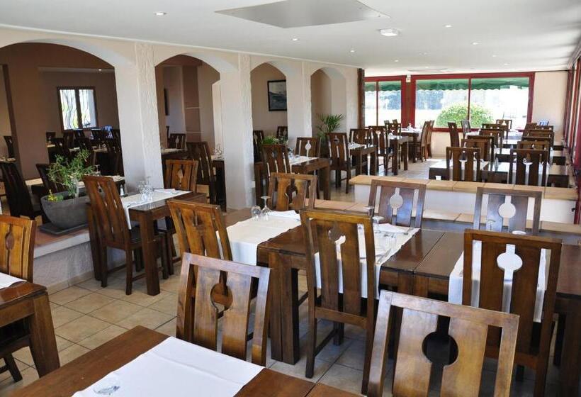 בית מלון כפרי Le Provence