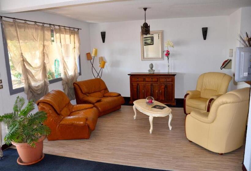 בית מלון כפרי Le Provence