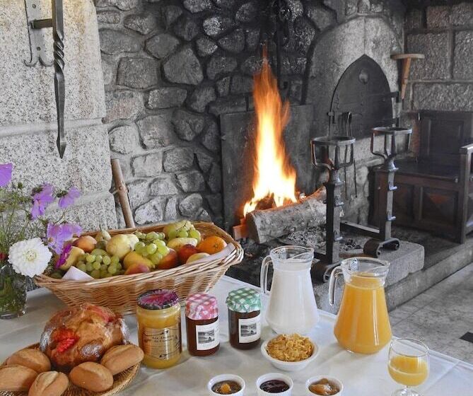 בית מלון כפרי Le Relais De L'aubrac