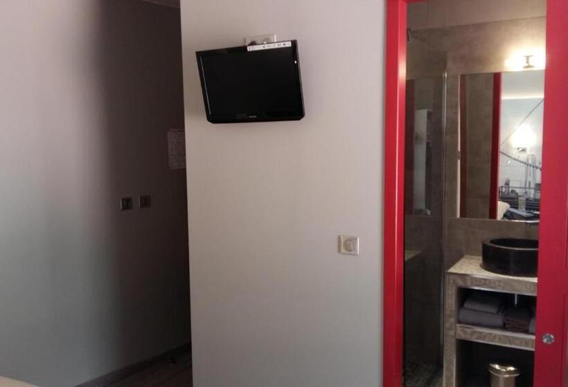 ホテル Le Relais De Moustiers