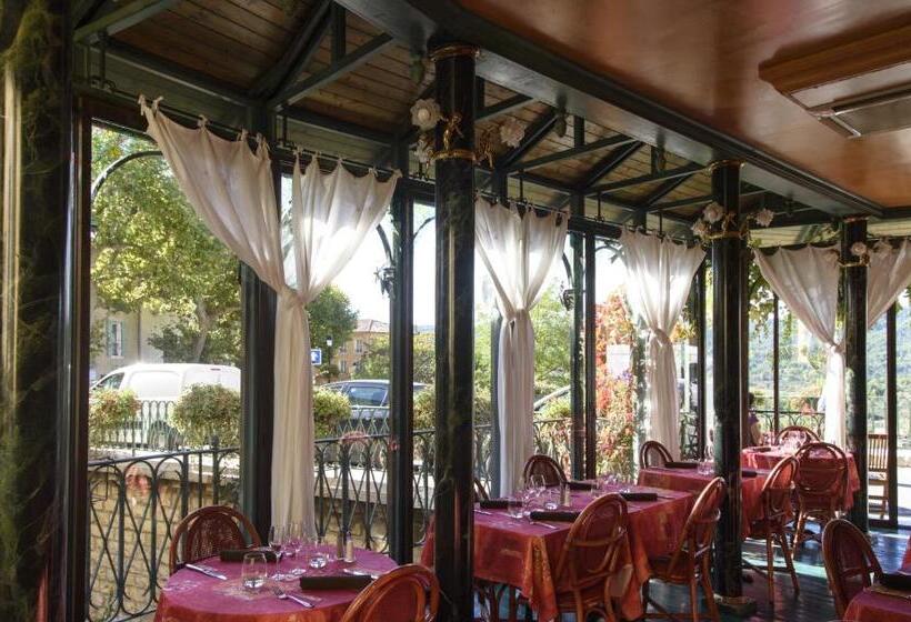 ホテル Le Relais De Moustiers