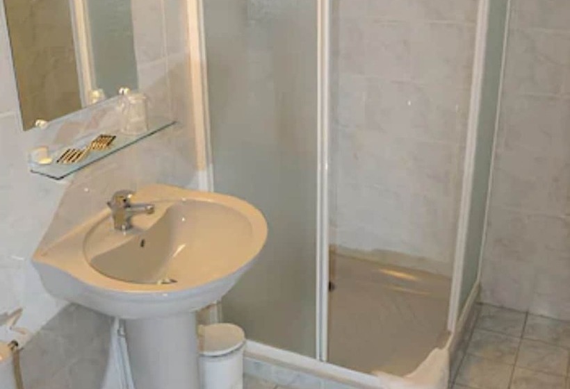 Отель Le Saint Vincent Lyon Sud