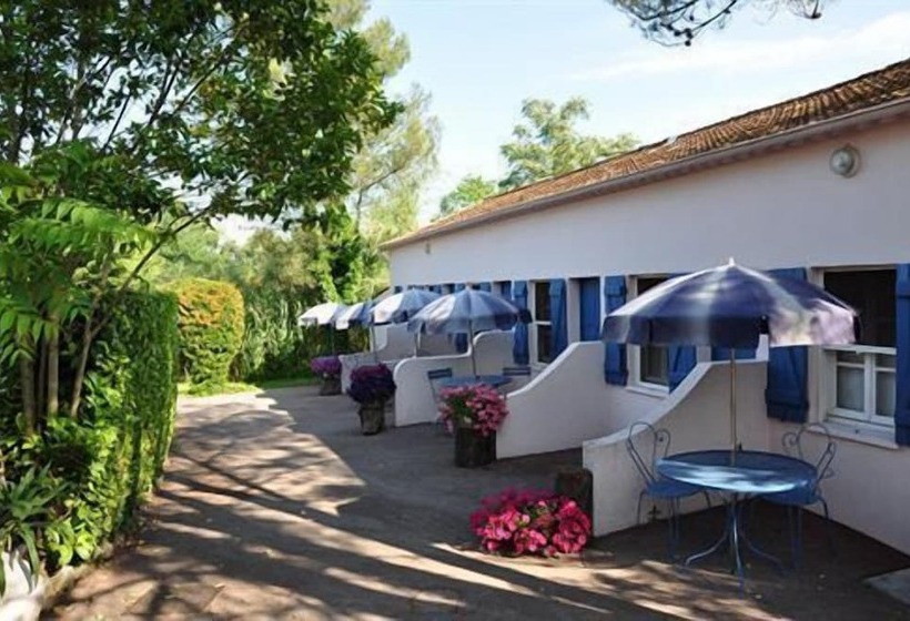 בית מלון כפרי Les Liserons De Mougins