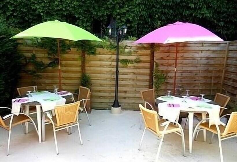 فندق Logis   Hôtel Restaurant L Ecu De France