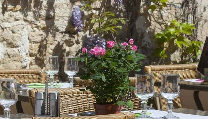 فندق Logis   Hôtel Restaurant L Ecu De France