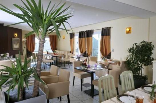 בית מלון כפרי Logis Hôtel De La Tour