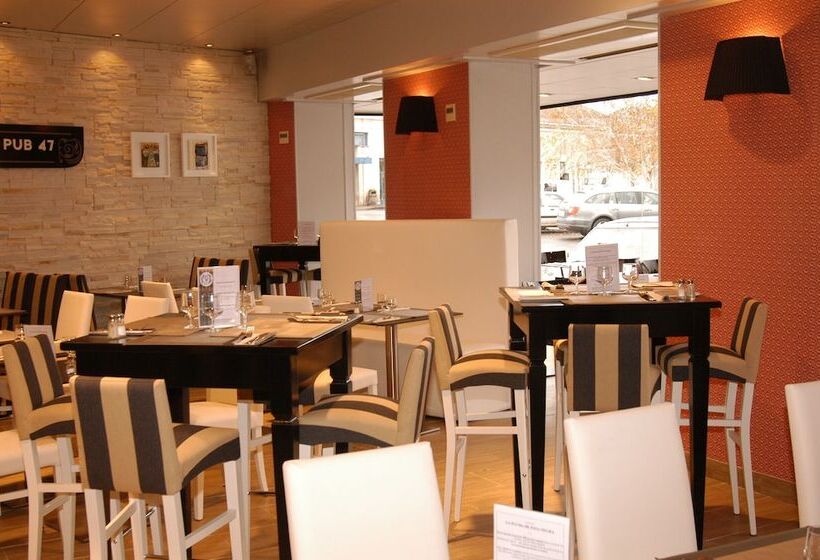 Logis Hotel Des Bourbons