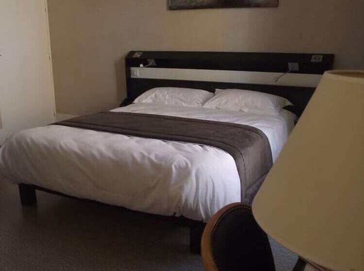 Logis Hotel Des Bourbons