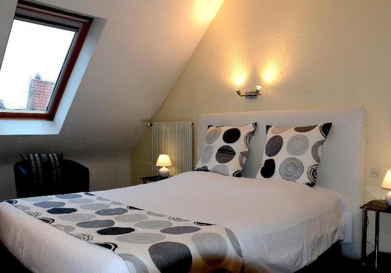 酒店 Logis Hôtel Du Centre   Halte Idéale En Cyclotourisme Avec Garage à Vélos Clos