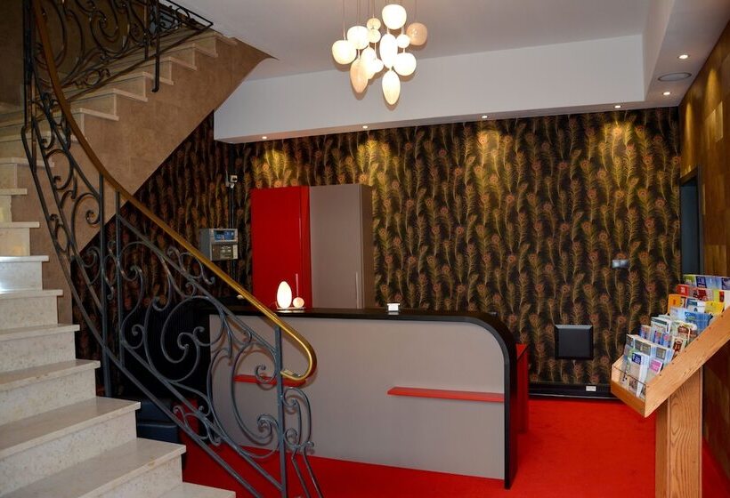 酒店 Logis Hôtel Du Centre   Halte Idéale En Cyclotourisme Avec Garage à Vélos Clos