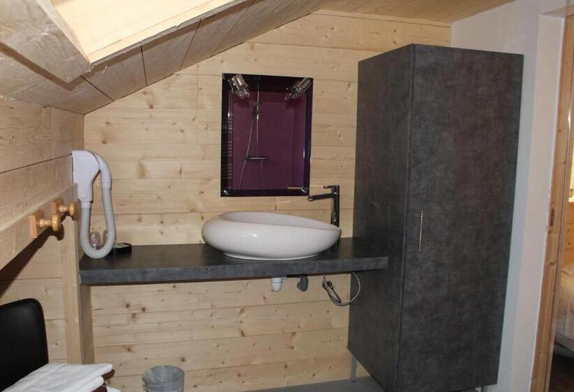 ホテル Hôtel Du Puy Ferrand , Restaurant La Table De L Ours