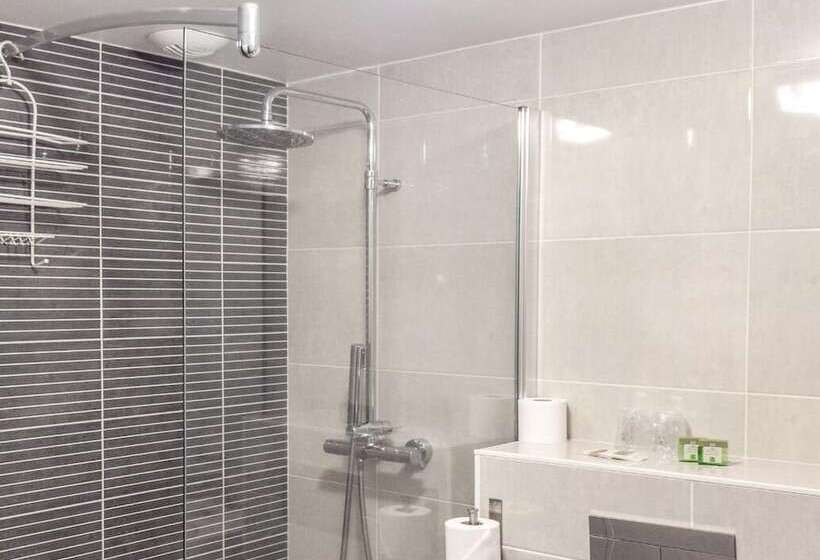 فندق Logis Hôtel Le Chene Dore