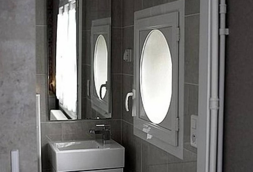 בית מלון כפרי Logis Hôtel Le Chene Dore