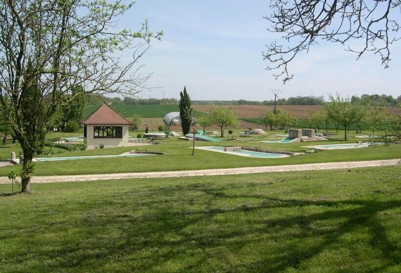 호텔 Logis Hôtel Relais Paris Bale   Restaurant La Mangeoire