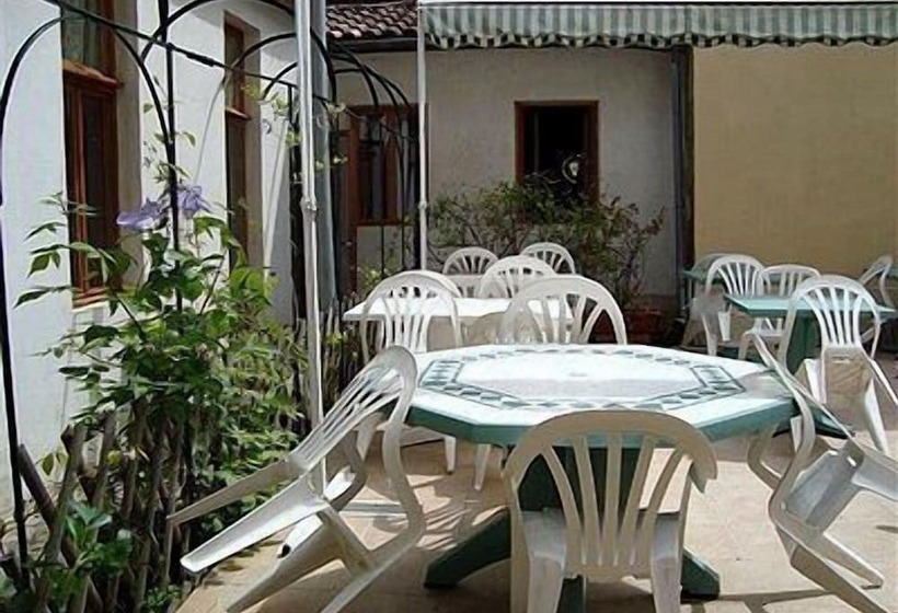 בית מלון כפרי Logis Hôtel Restaurant Métropole