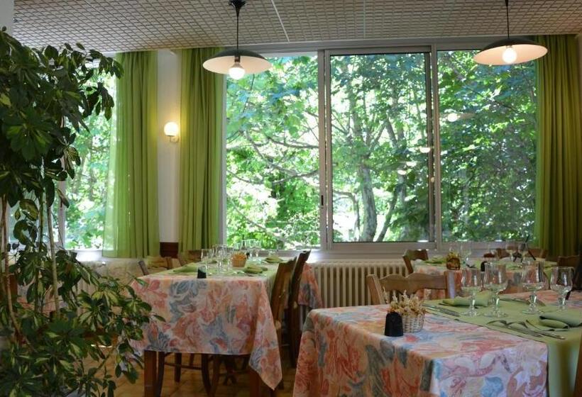 Hotel Logis Le Ceans