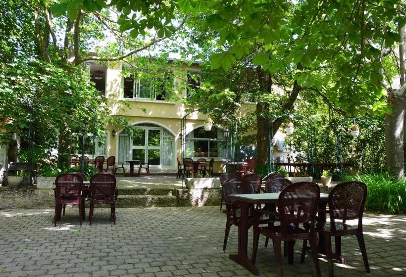 Hotel Logis Le Ceans