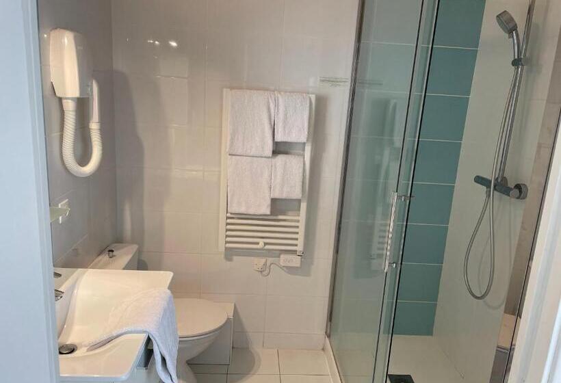 فندق Logis Hôtel Le Saint Florent