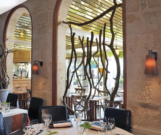 Logis Hotels Les Glycines