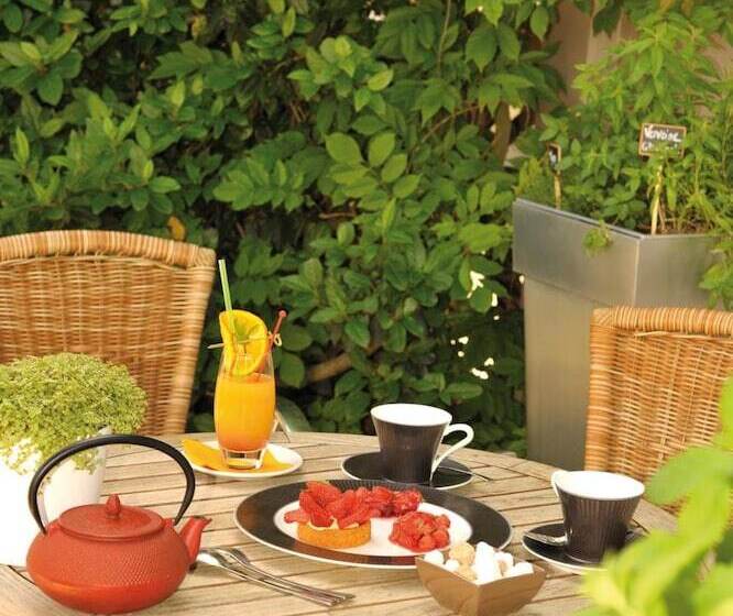 Logis Hotels Les Glycines