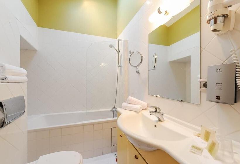 Logis Hotels Les Glycines