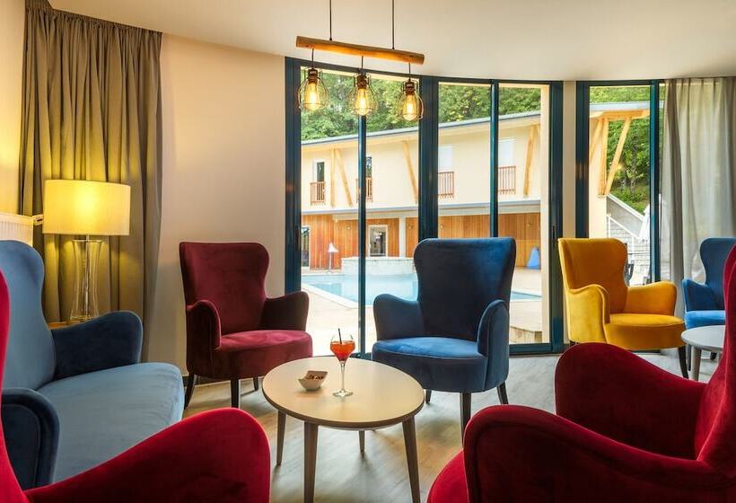 فندق Logis Hôtel Parenthèse, Restaurant & Spa