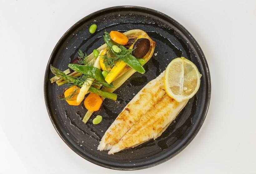 فندق Logis Hôtel Parenthèse, Restaurant & Spa