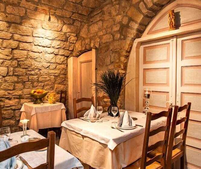 Logis Hotel Restaurant Family & Spa