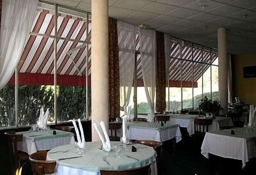 בית מלון כפרי Logis Terrasse Hôtel